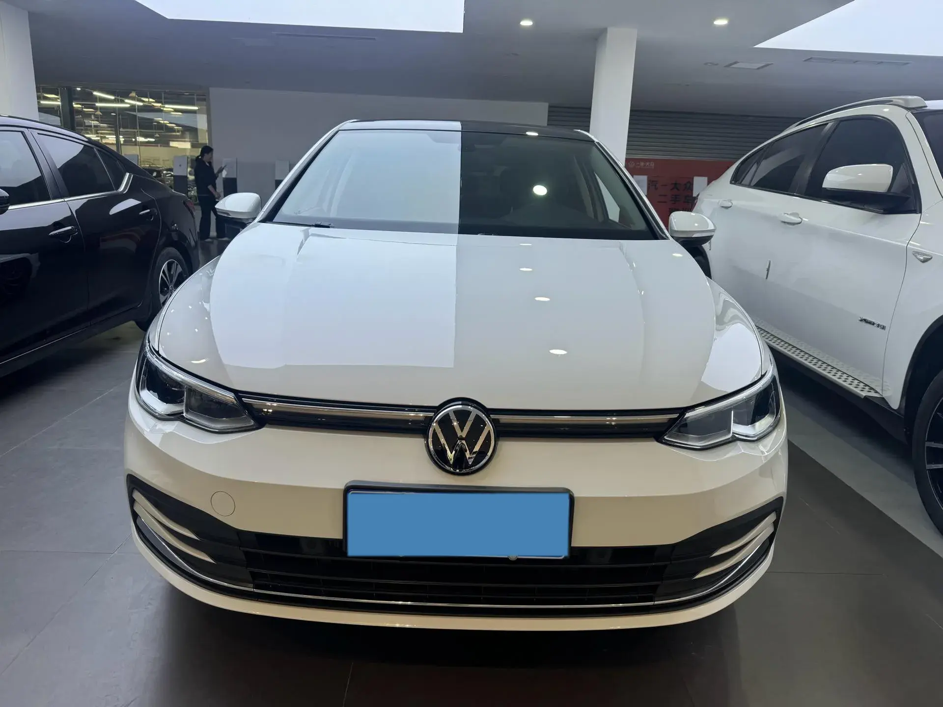 2021 VOLKSWAGEN GOLF thumbnail 2
