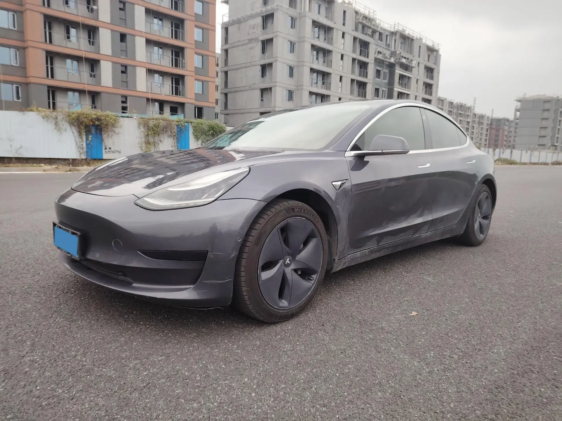 2019 TESLA MODEL view 1
