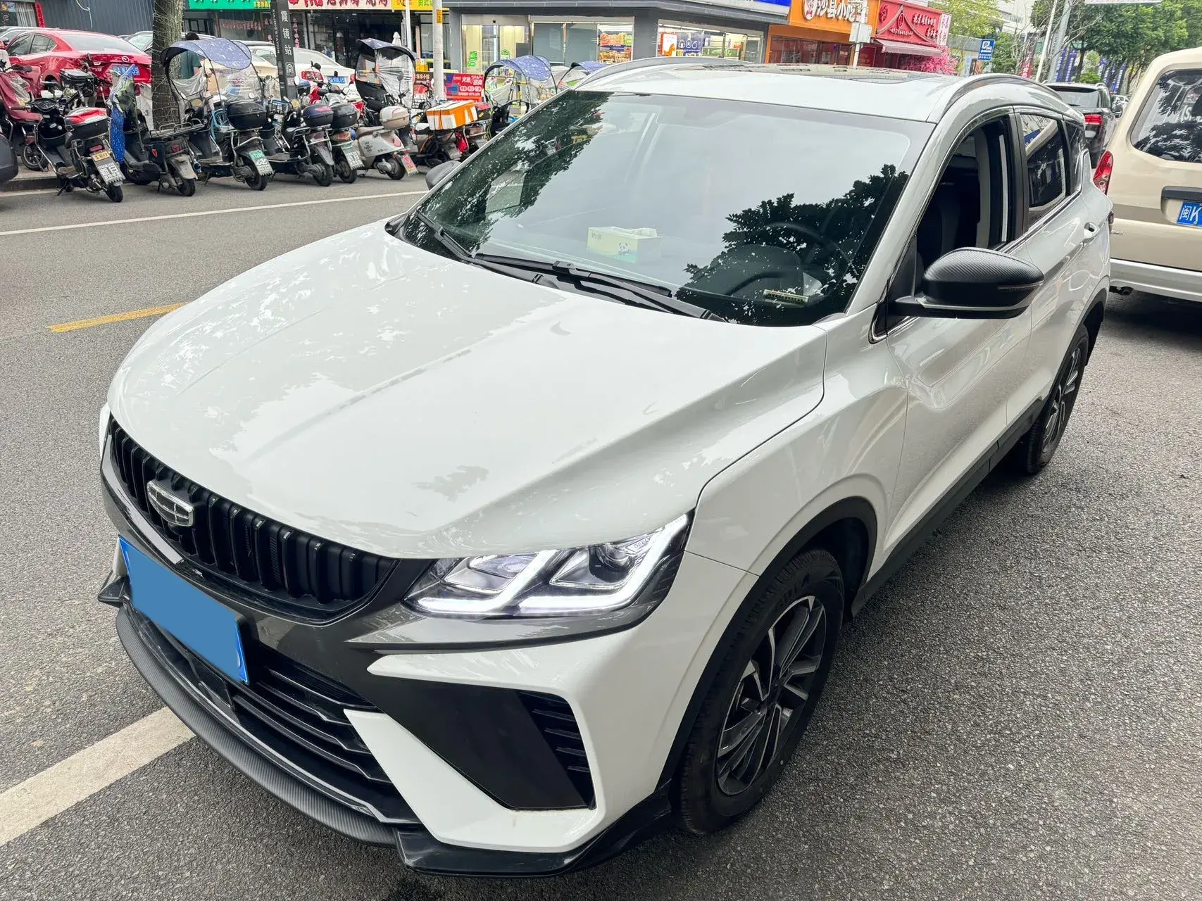 2023 GEELY COOLRAY view 1