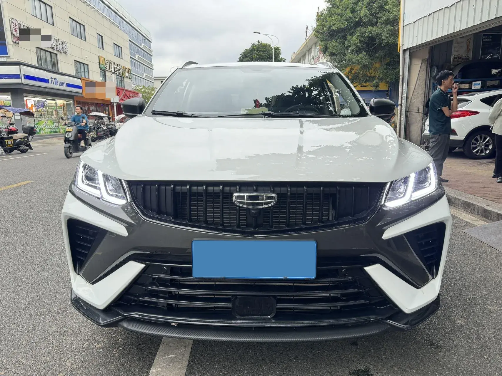 2023 GEELY COOLRAY thumbnail 2