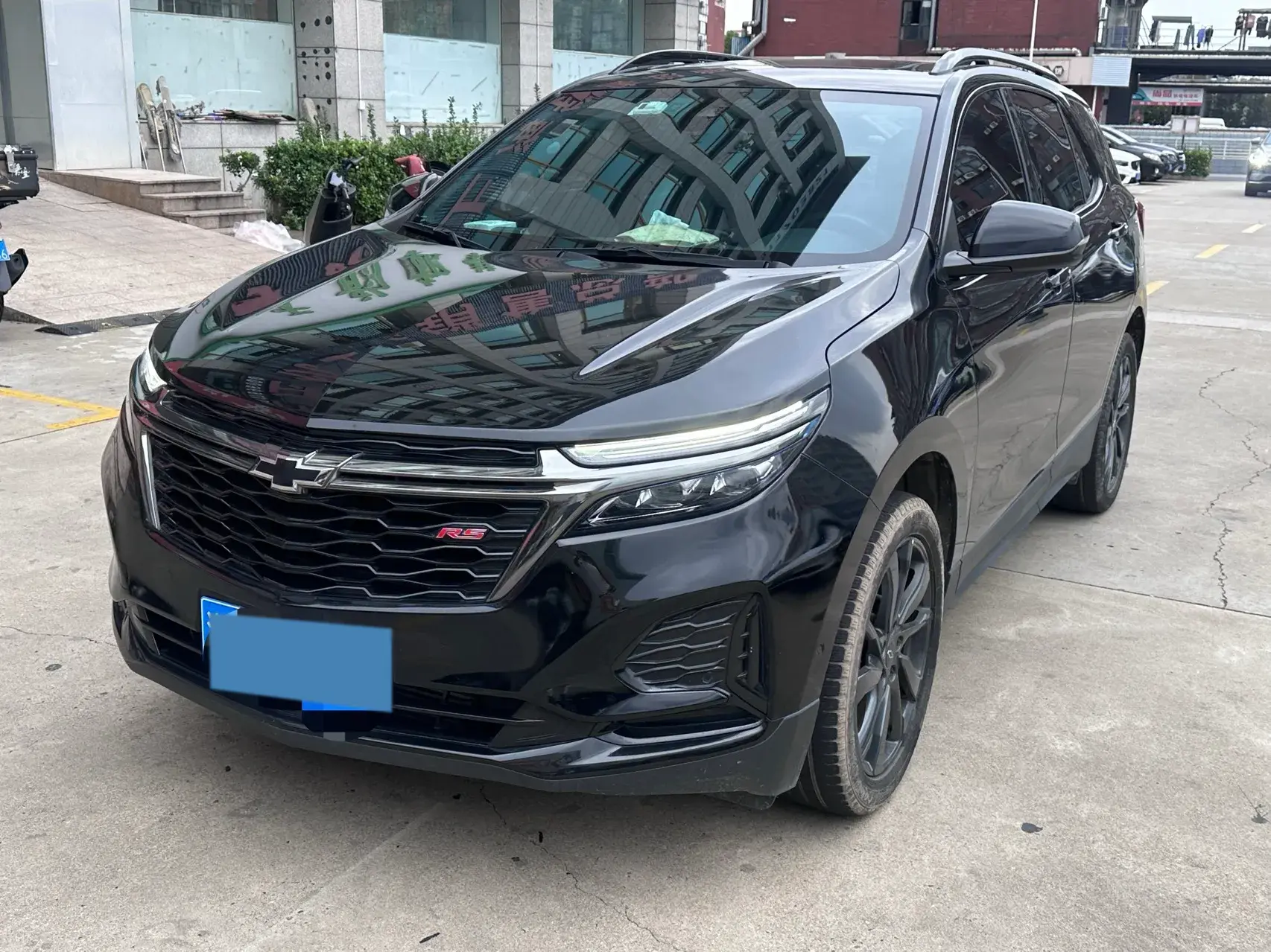 2022 CHEVROLET EQUINOX view 1