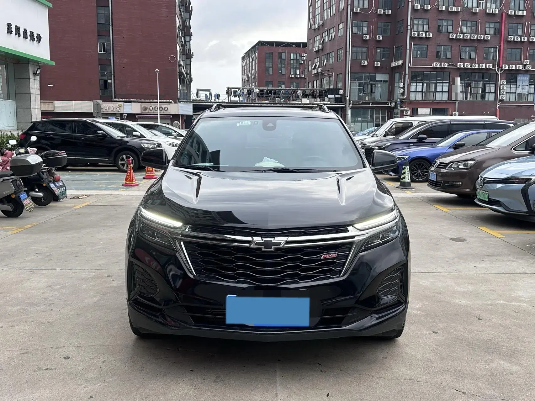 2022 CHEVROLET EQUINOX thumbnail 2