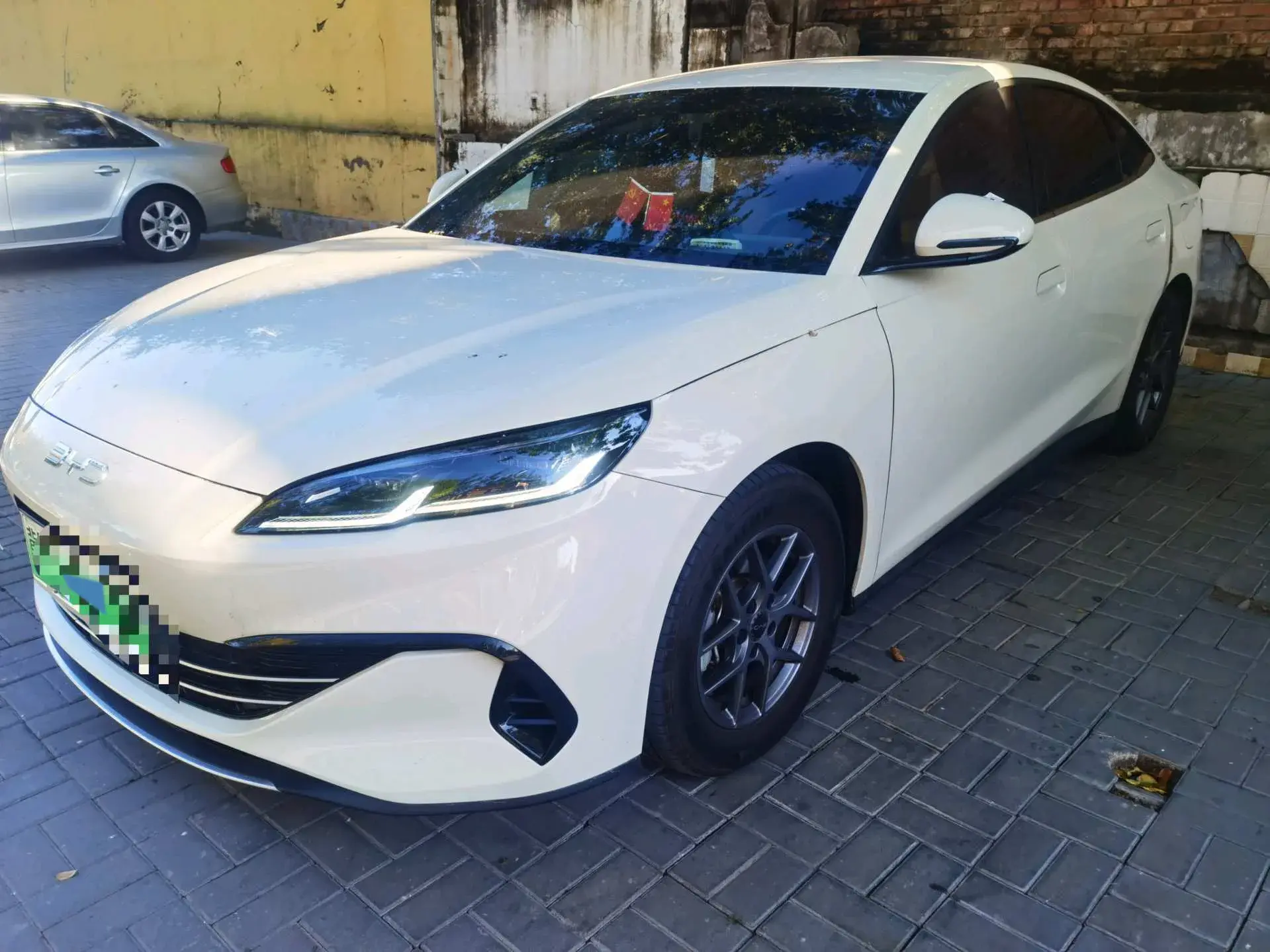 2024 BYD SEAL view 1