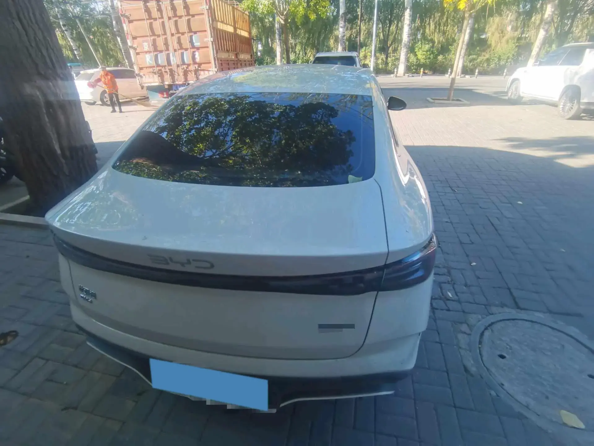 2024 BYD SEAL thumbnail 3