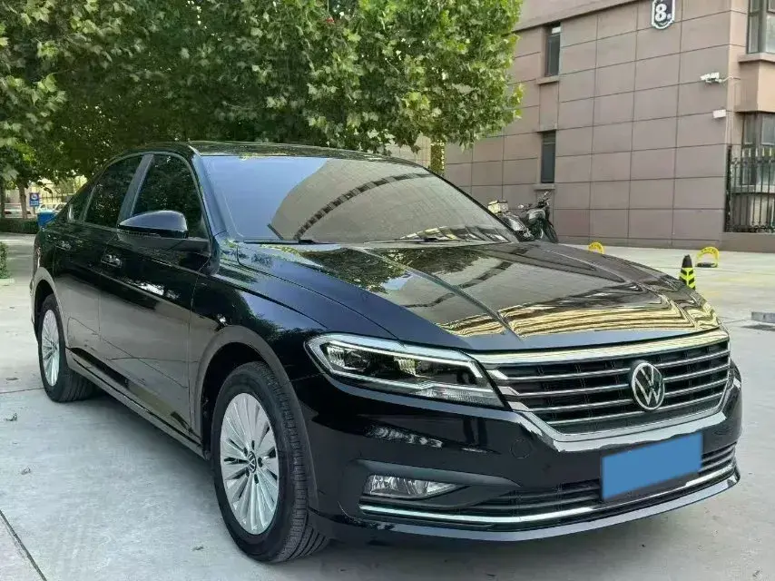 2023 VOLKSWAGEN LAVIDA thumbnail 2