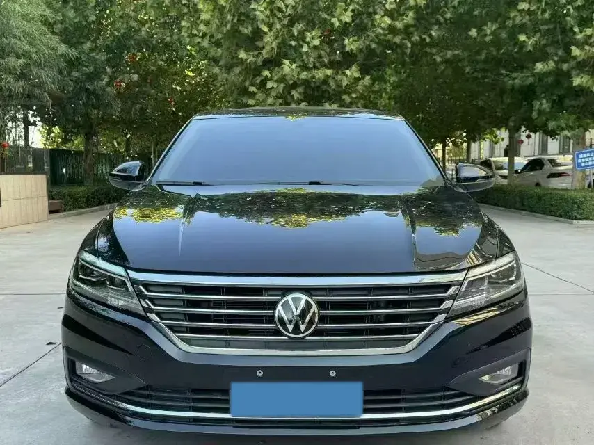 2023 VOLKSWAGEN LAVIDA thumbnail 3