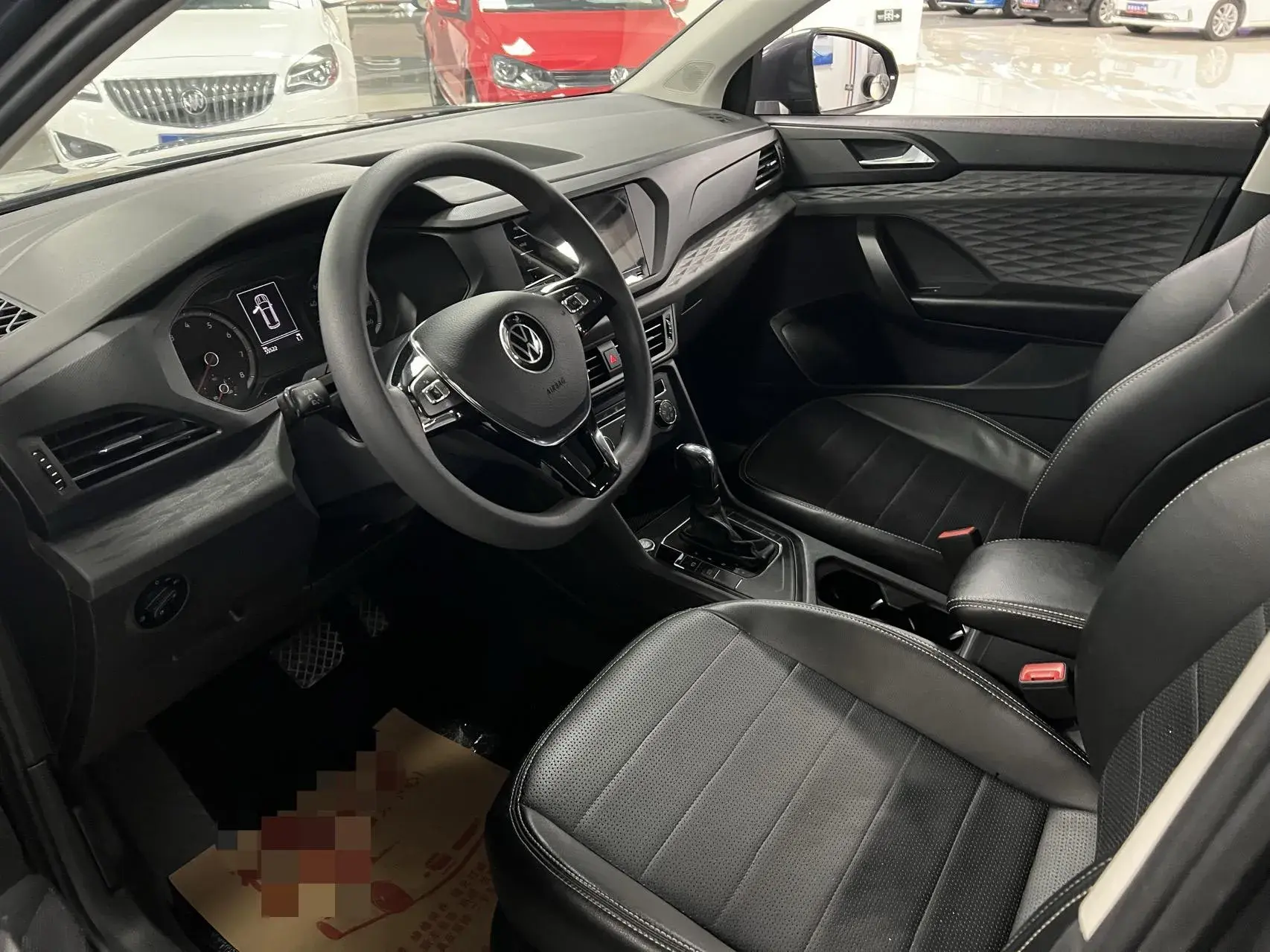 2021 VOLKSWAGEN THARU thumbnail 3