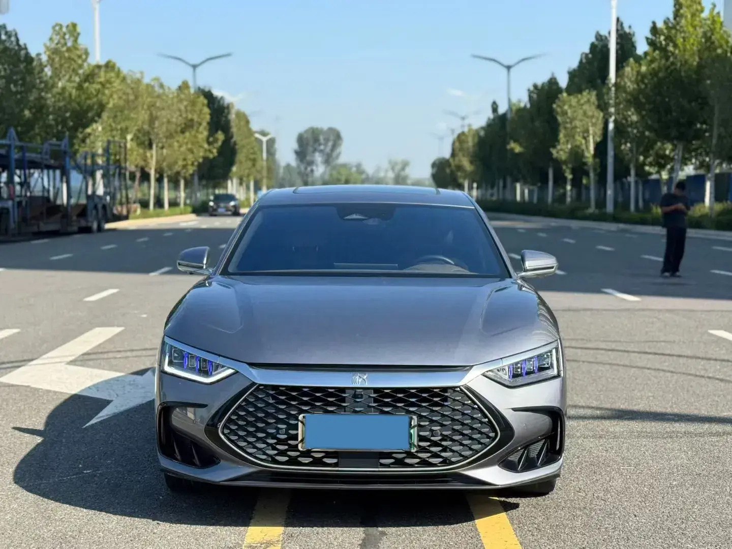 2022 BYD HAN thumbnail 2