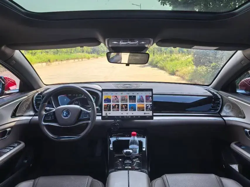 2021 BYD HAN thumbnail 4