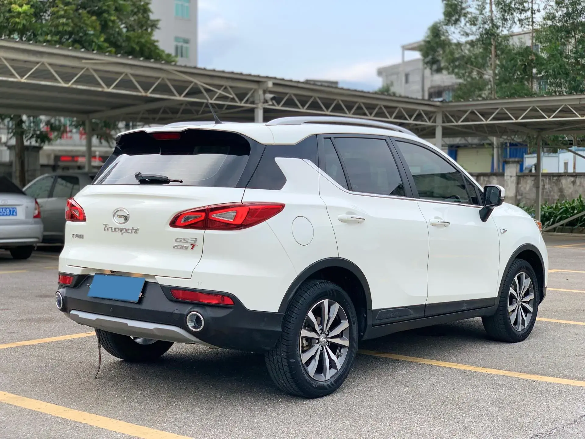 2019 GAC TRUMPCHI thumbnail 4