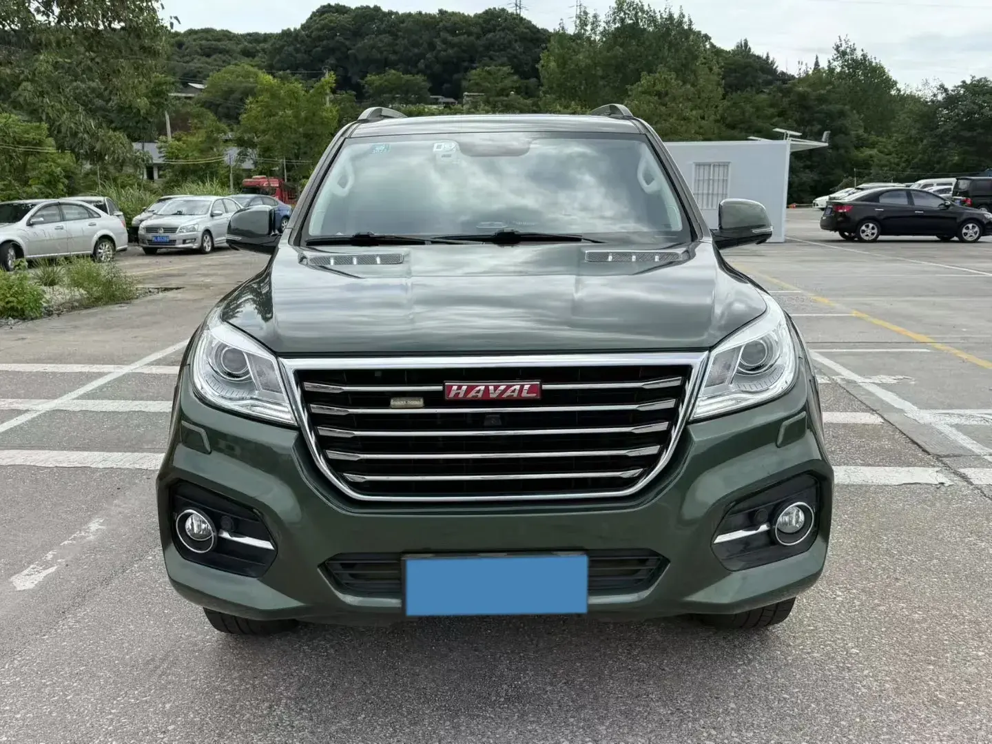 2017 HAVAL H9 thumbnail 2