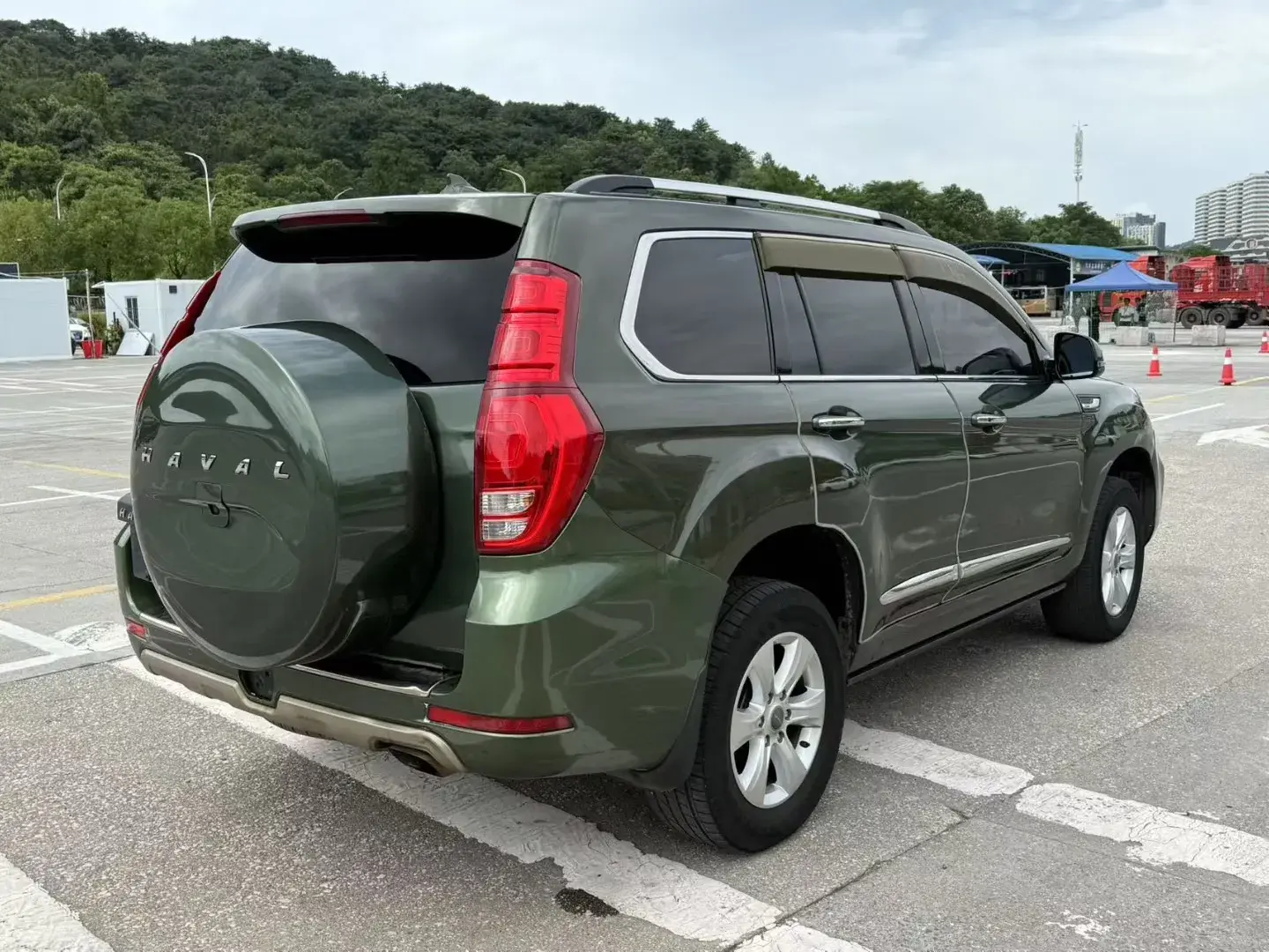 2017 HAVAL H9 thumbnail 4