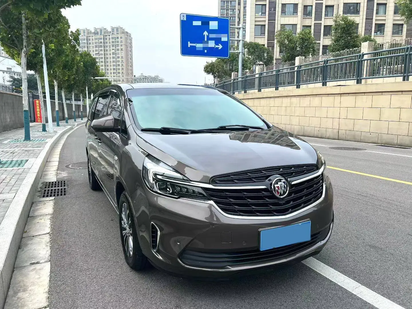 2022 BUICK GL8 thumbnail 3