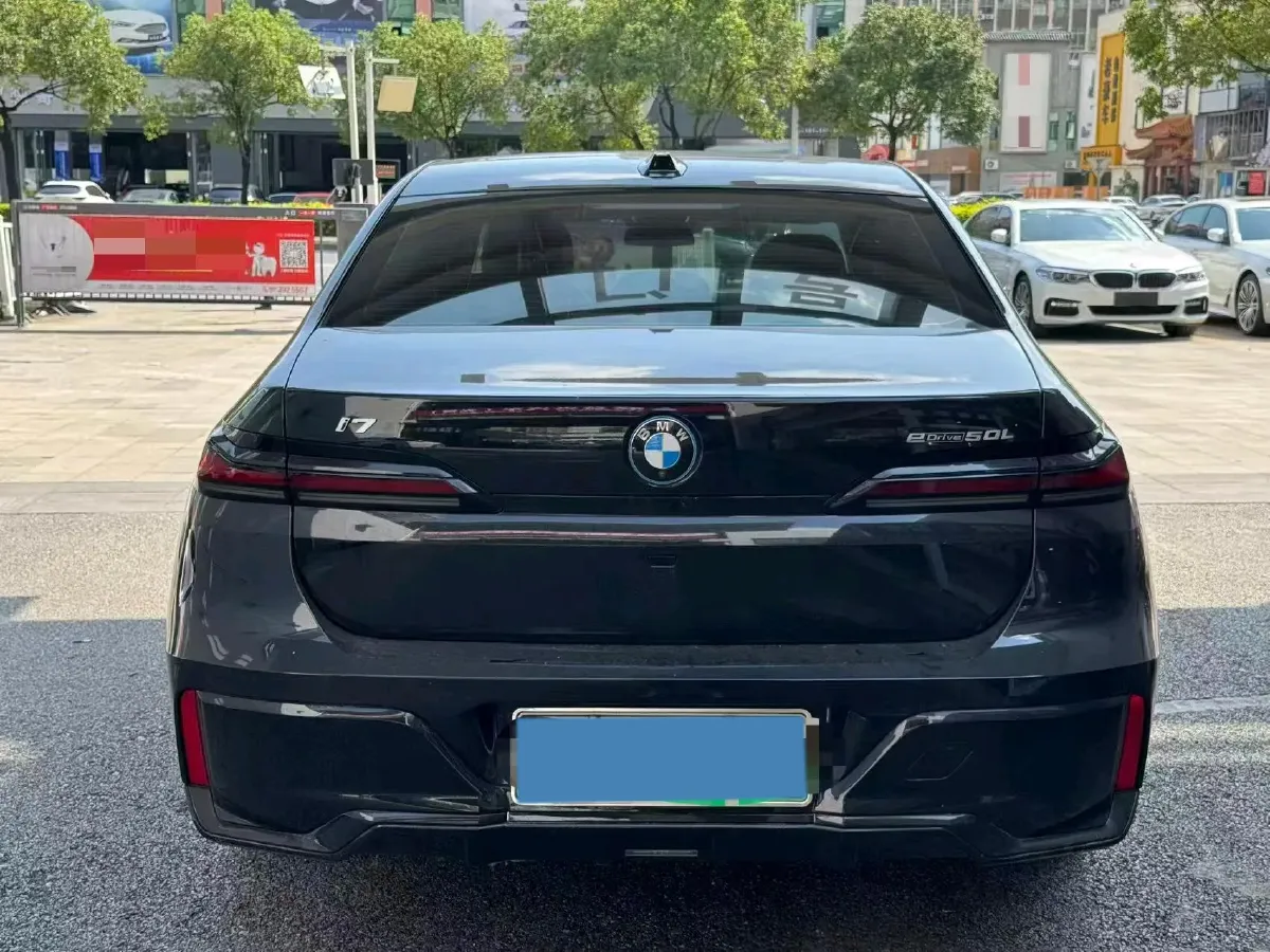 2023 BMW i7 BEV 101.7KWH,autocango,china used car exporter,china ev exporter,chinese used car exporter,chinese used ev exporter