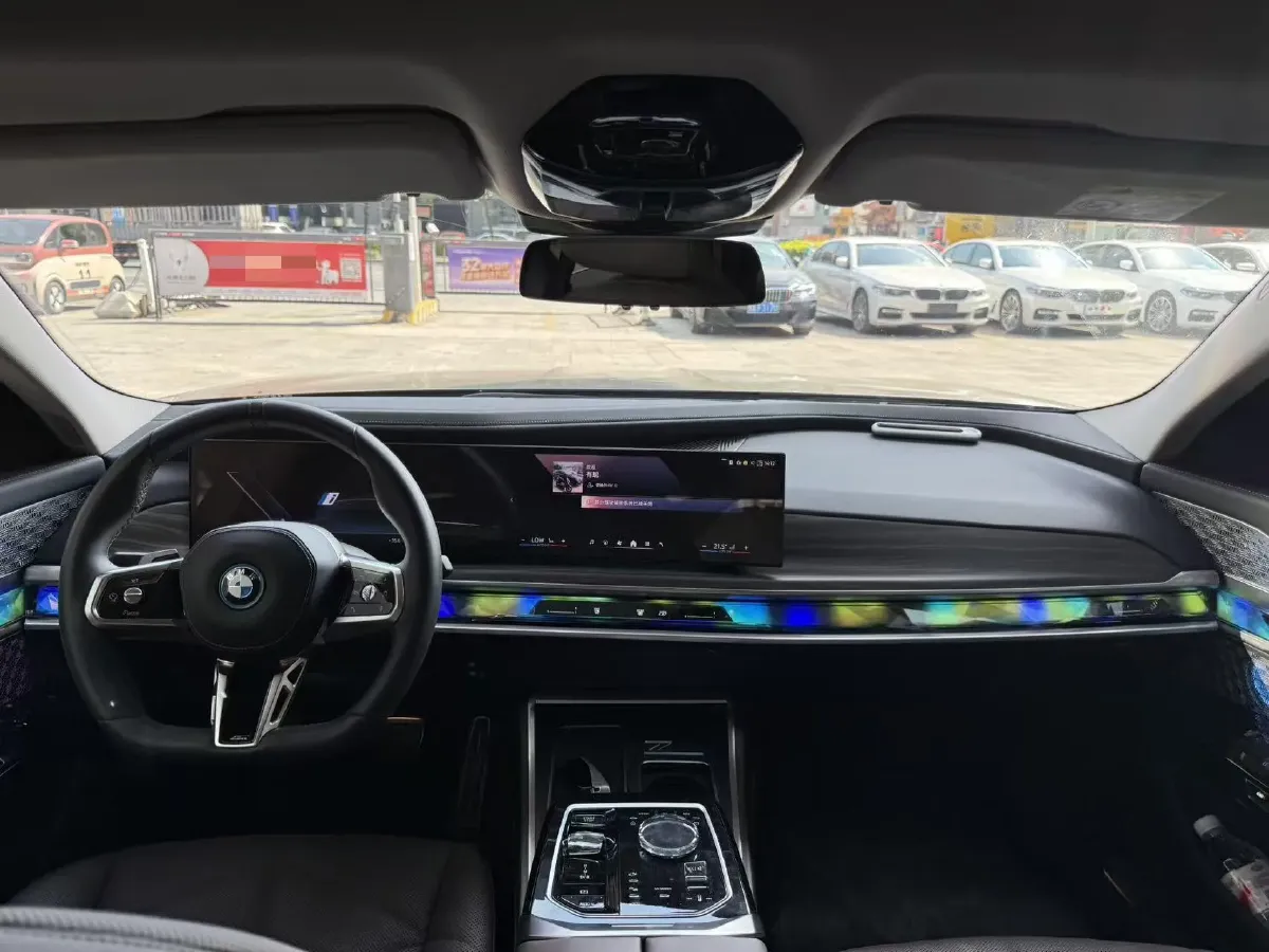 2023 BMW i7 BEV 101.7KWH,autocango,china used car exporter,china ev exporter,chinese used car exporter,chinese used ev exporter