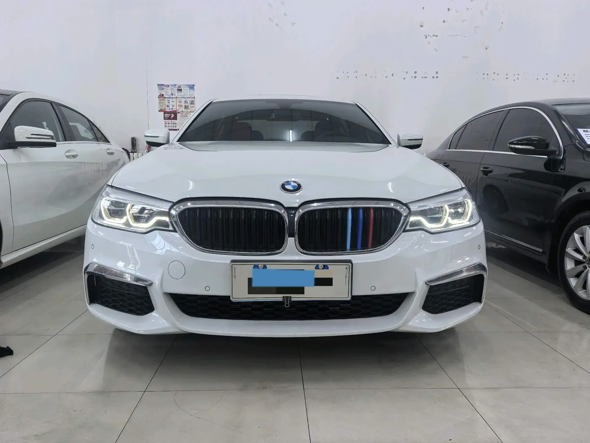 2020 BMW 5 thumbnail 2