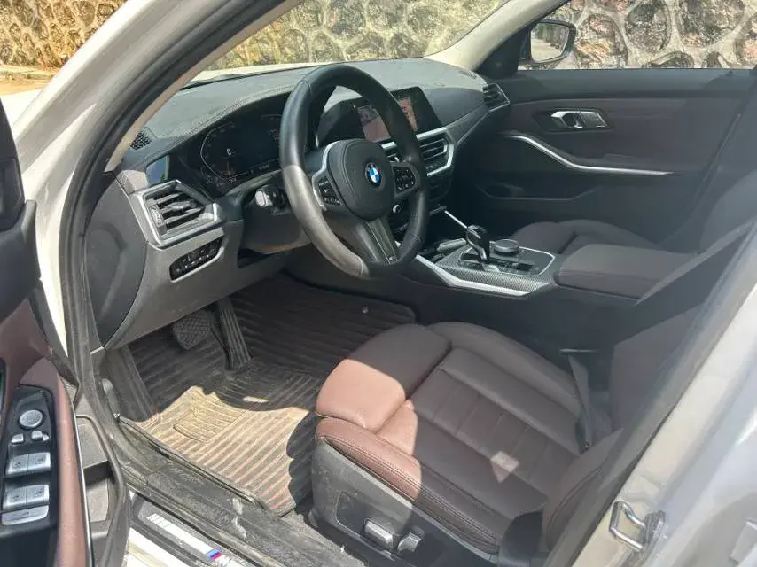 2020 BMW 3 thumbnail 4