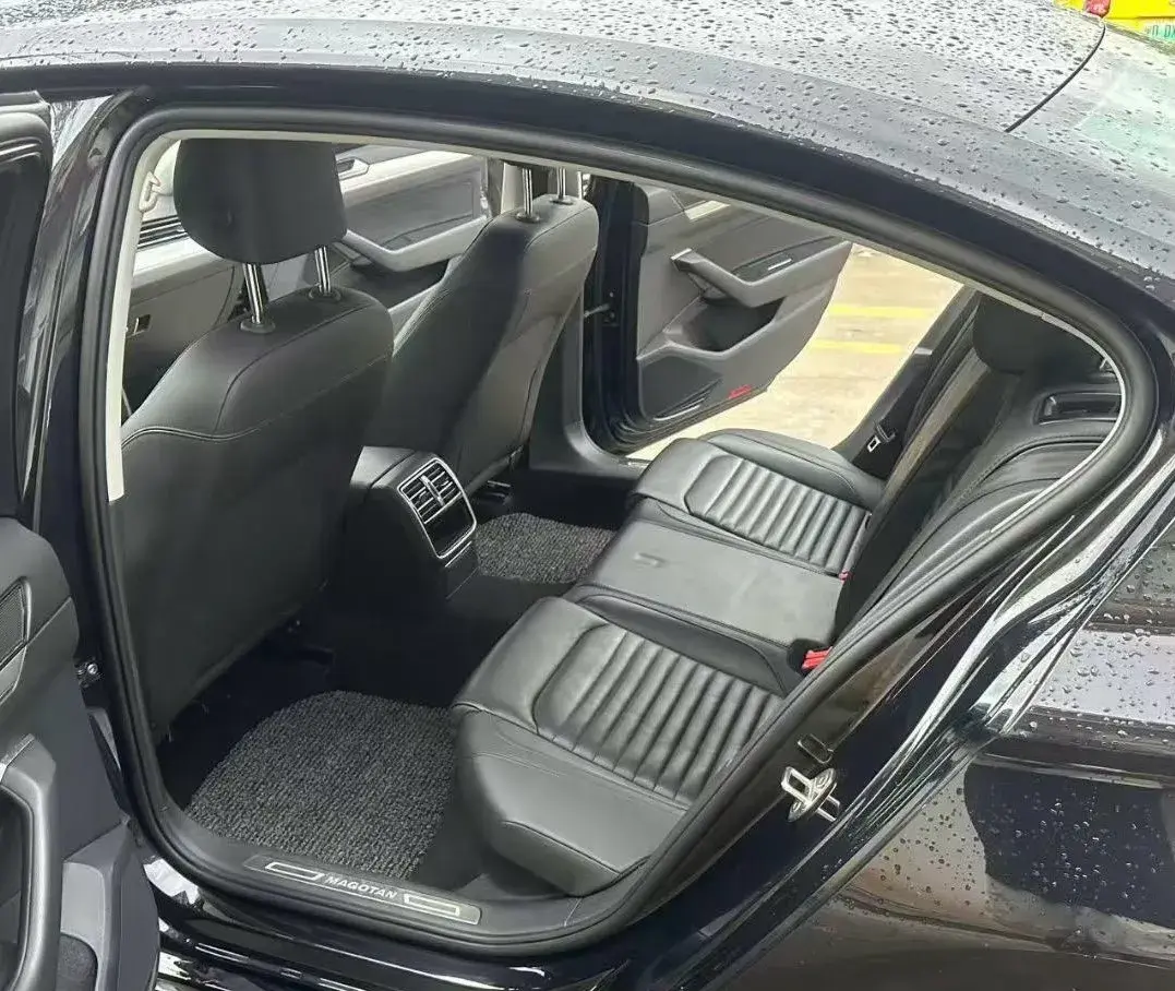 2019 VOLKSWAGEN MAGOTAN thumbnail 3