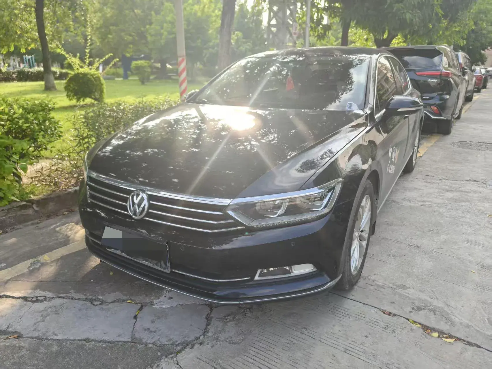 2019 VOLKSWAGEN MAGOTAN view 1