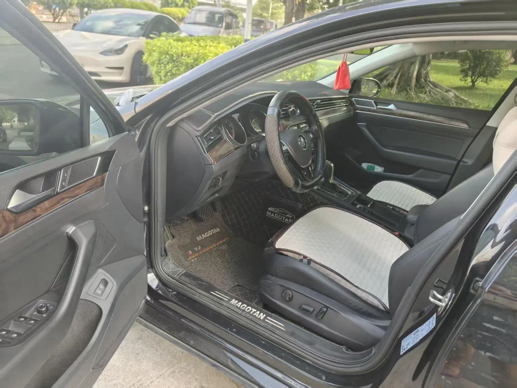 2019 VOLKSWAGEN MAGOTAN thumbnail 3