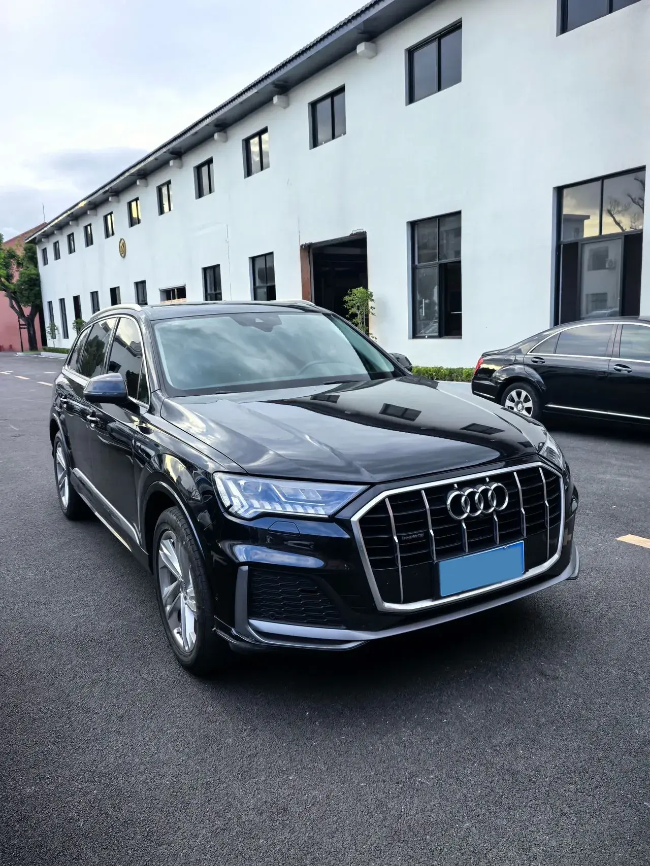 2021 AUDI Q7 thumbnail 3