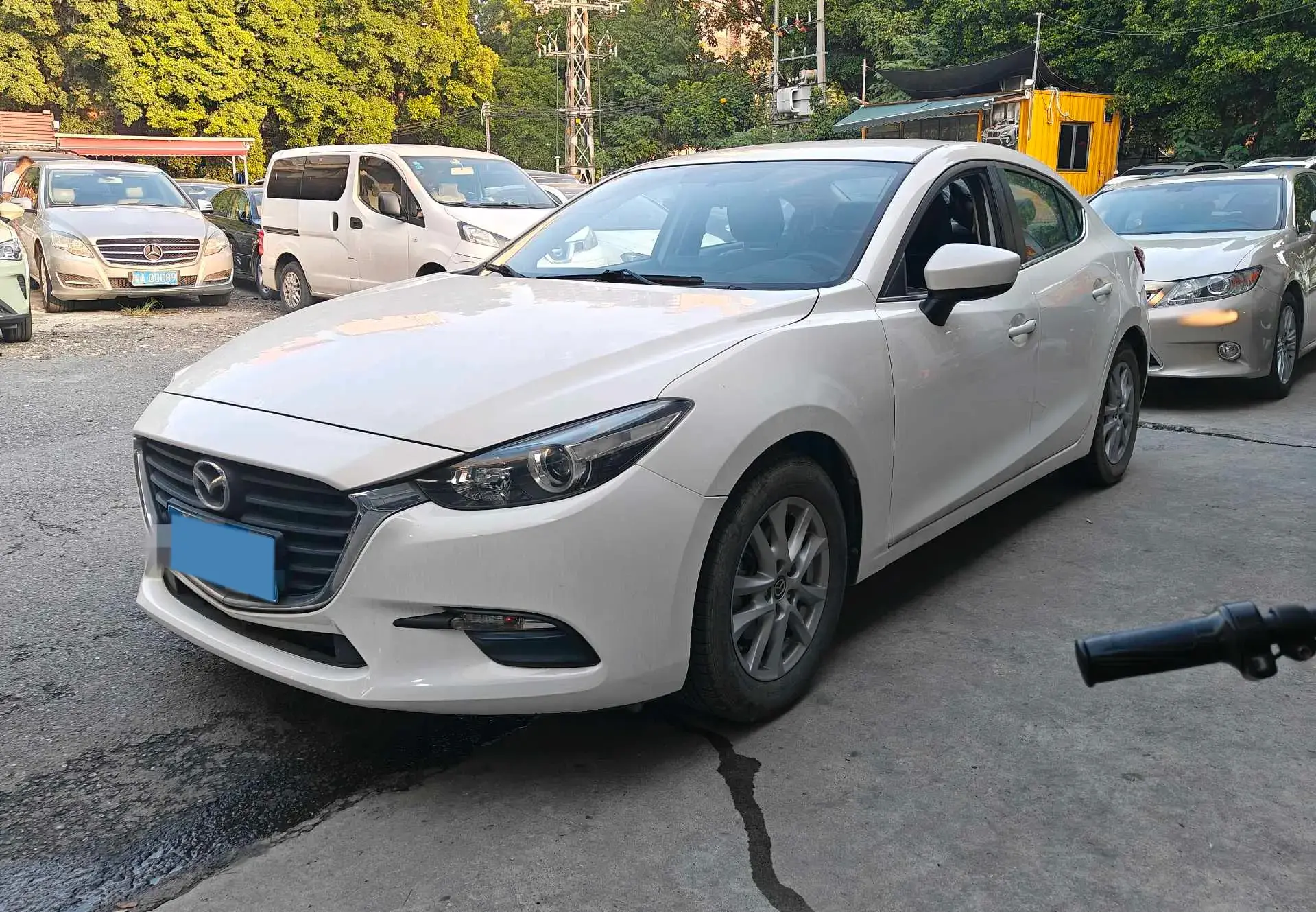 2019 MAZDA 3 view 1