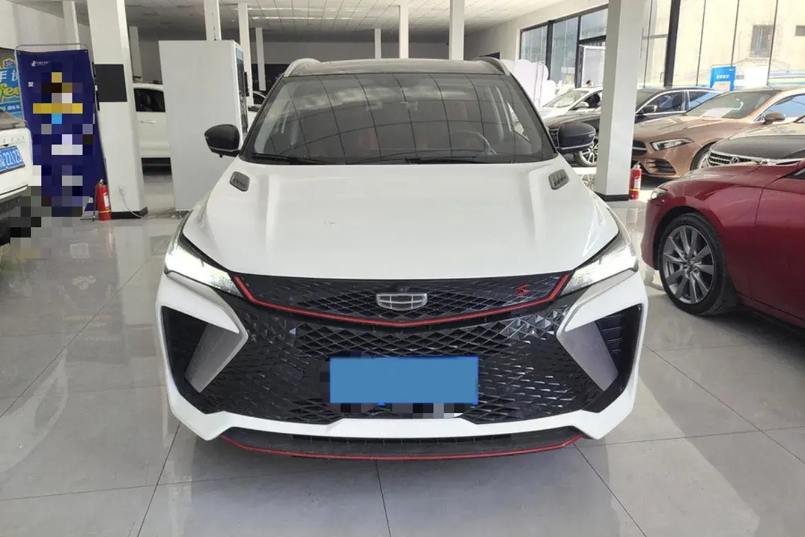 2022 GEELY COOLRAY thumbnail 3