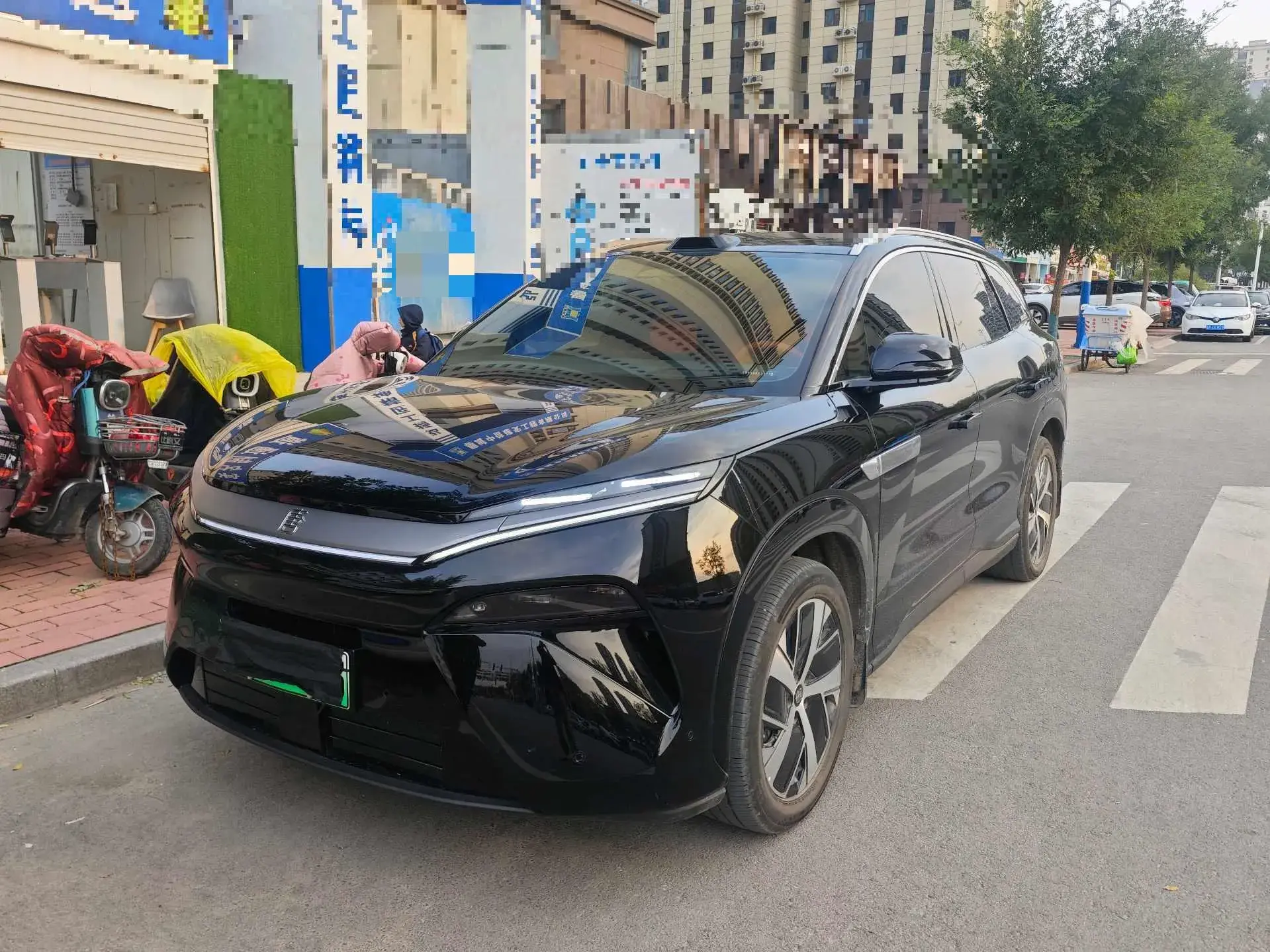 2025 BYD TANGL view 1
