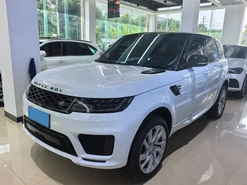 2020 LAND ROVER view 1