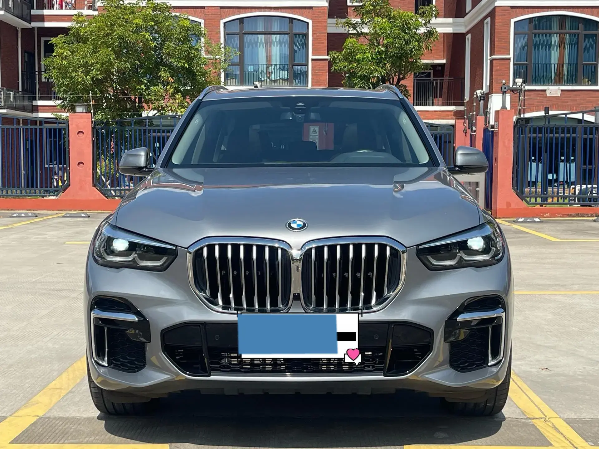 2022 BMW X5 thumbnail 3