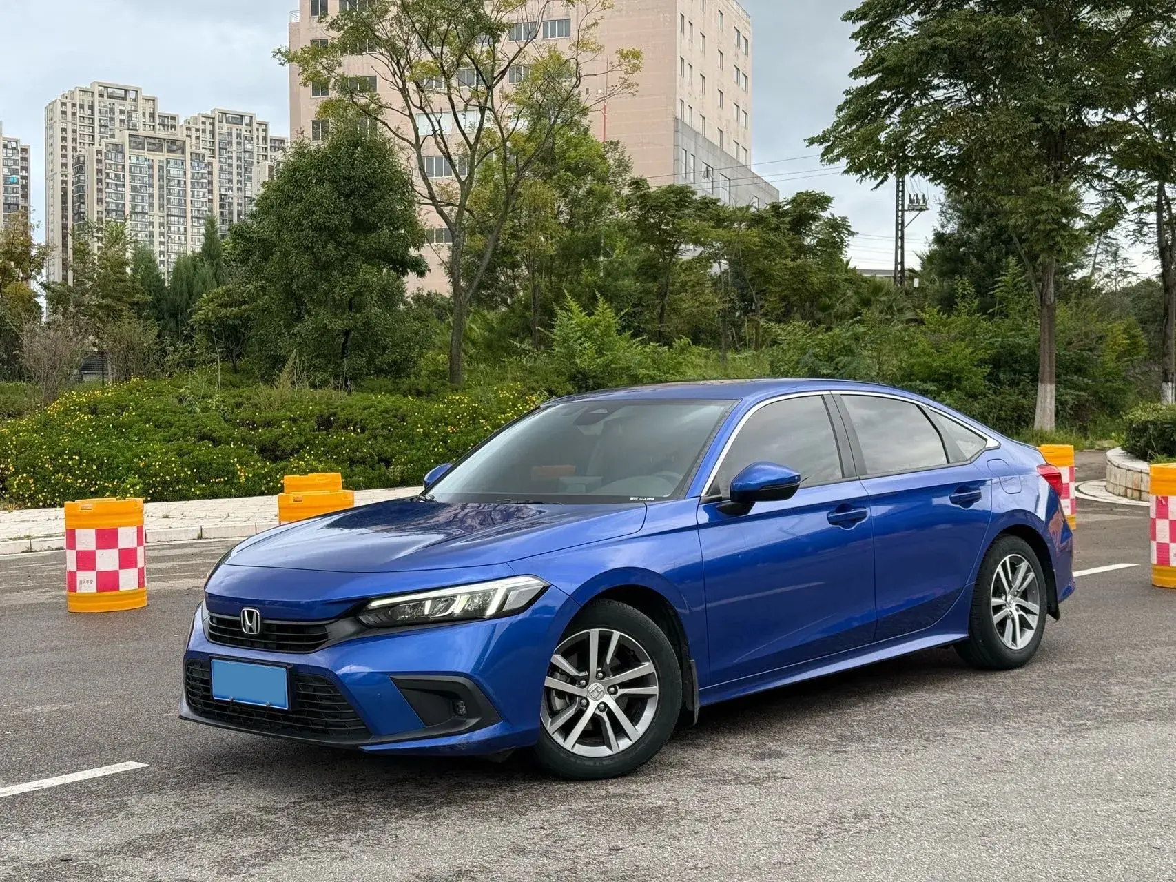 2022 HONDA CIVIC view 1