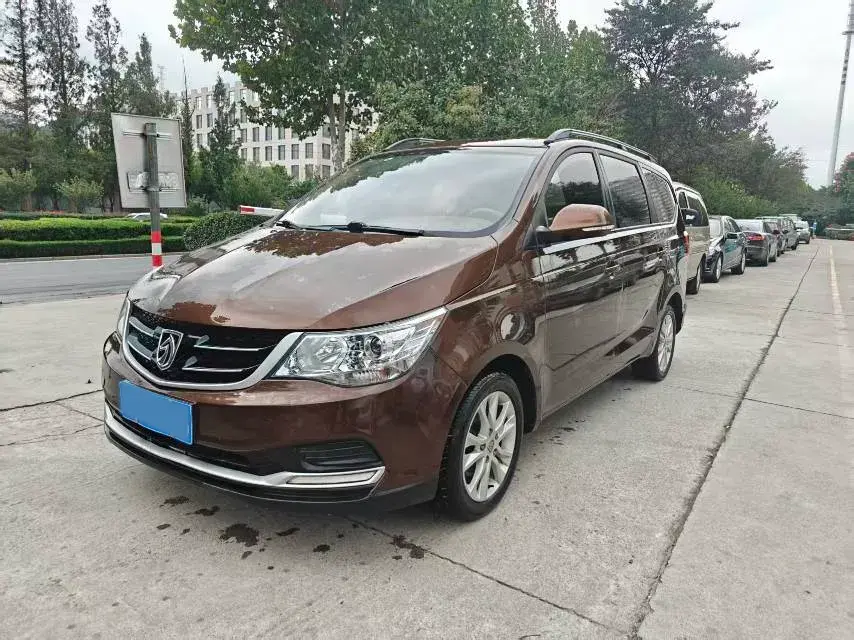 2019 BAOJUN 730 view 1