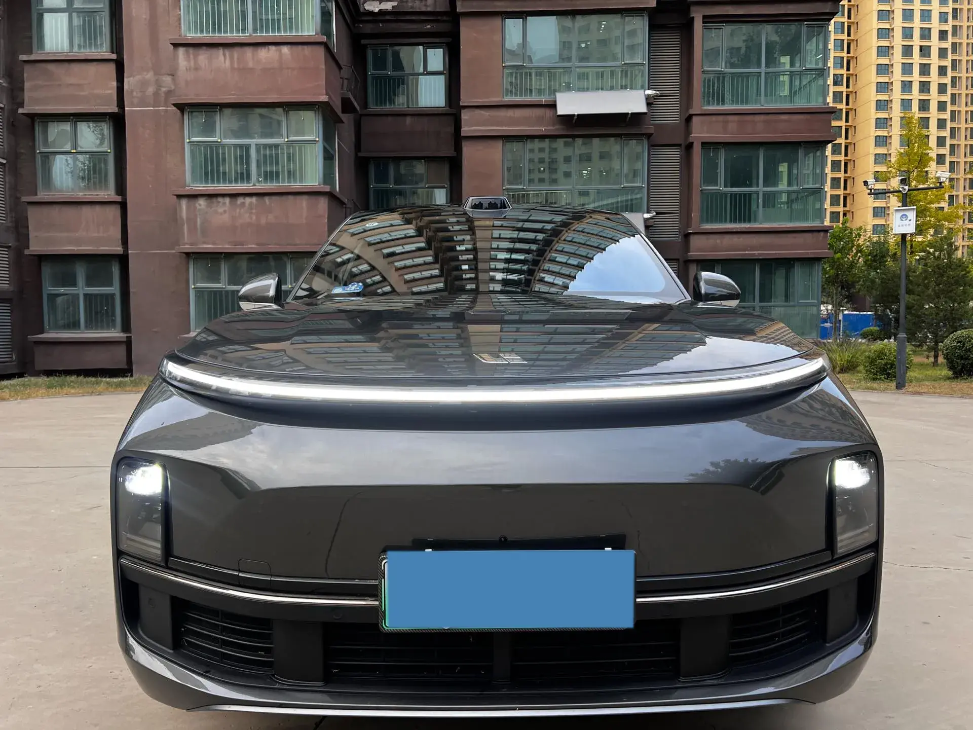 2024 LI L8 thumbnail 2