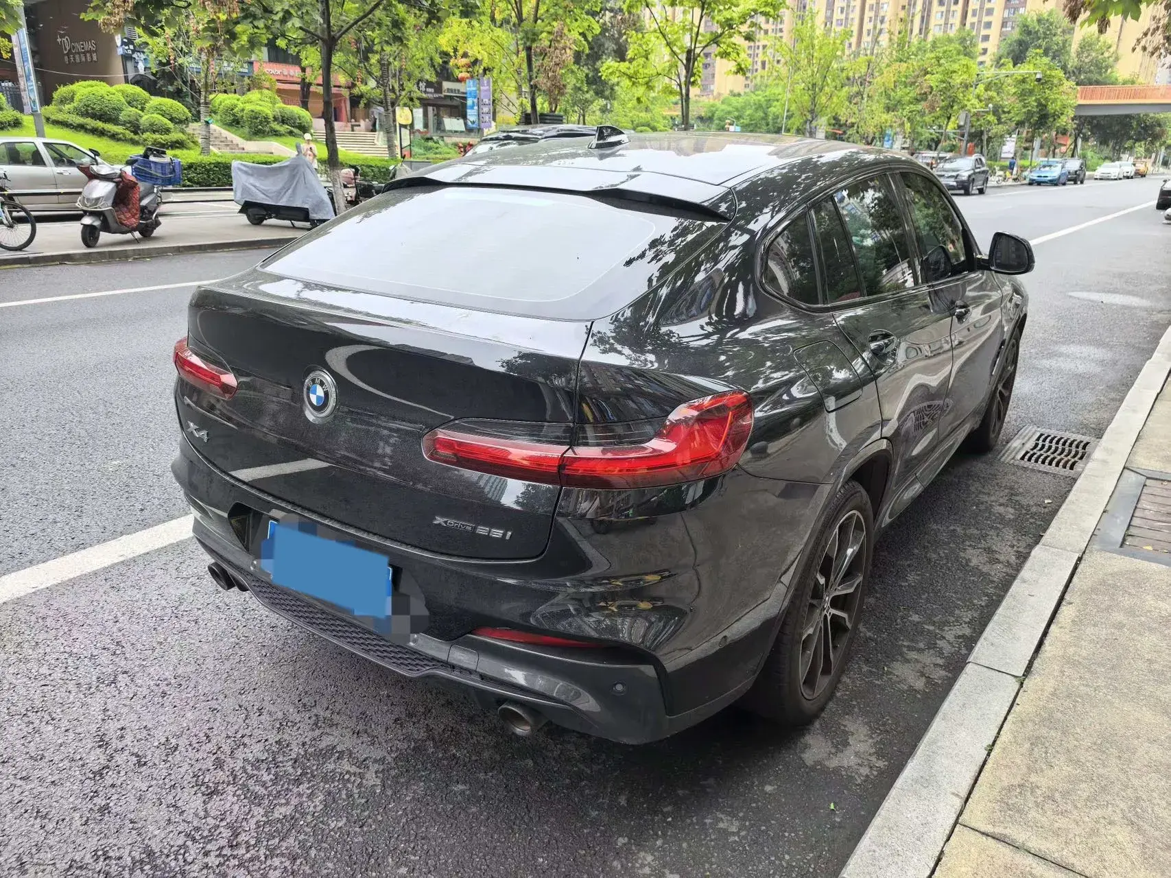 2020 BMW X4 thumbnail 4