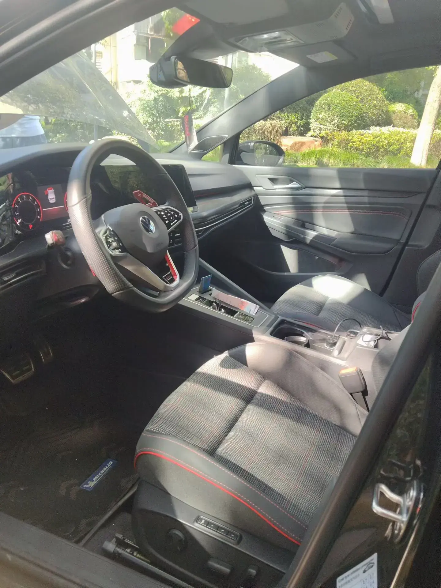 2021 VOLKSWAGEN GOLFGTI thumbnail 4