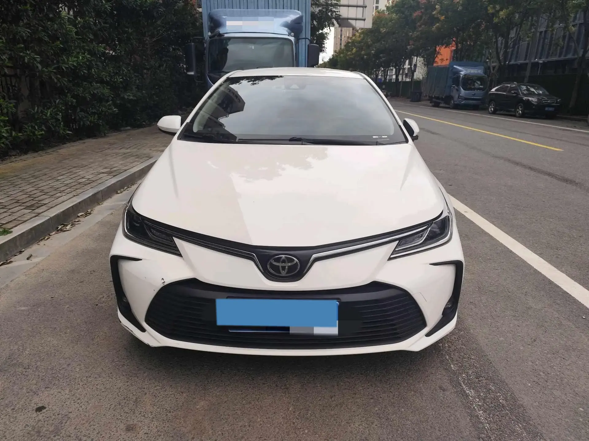 2022 TOYOTA COROLLA thumbnail 2