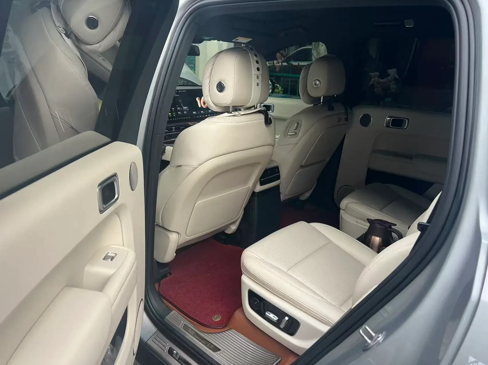 2022 LI L9 thumbnail 4