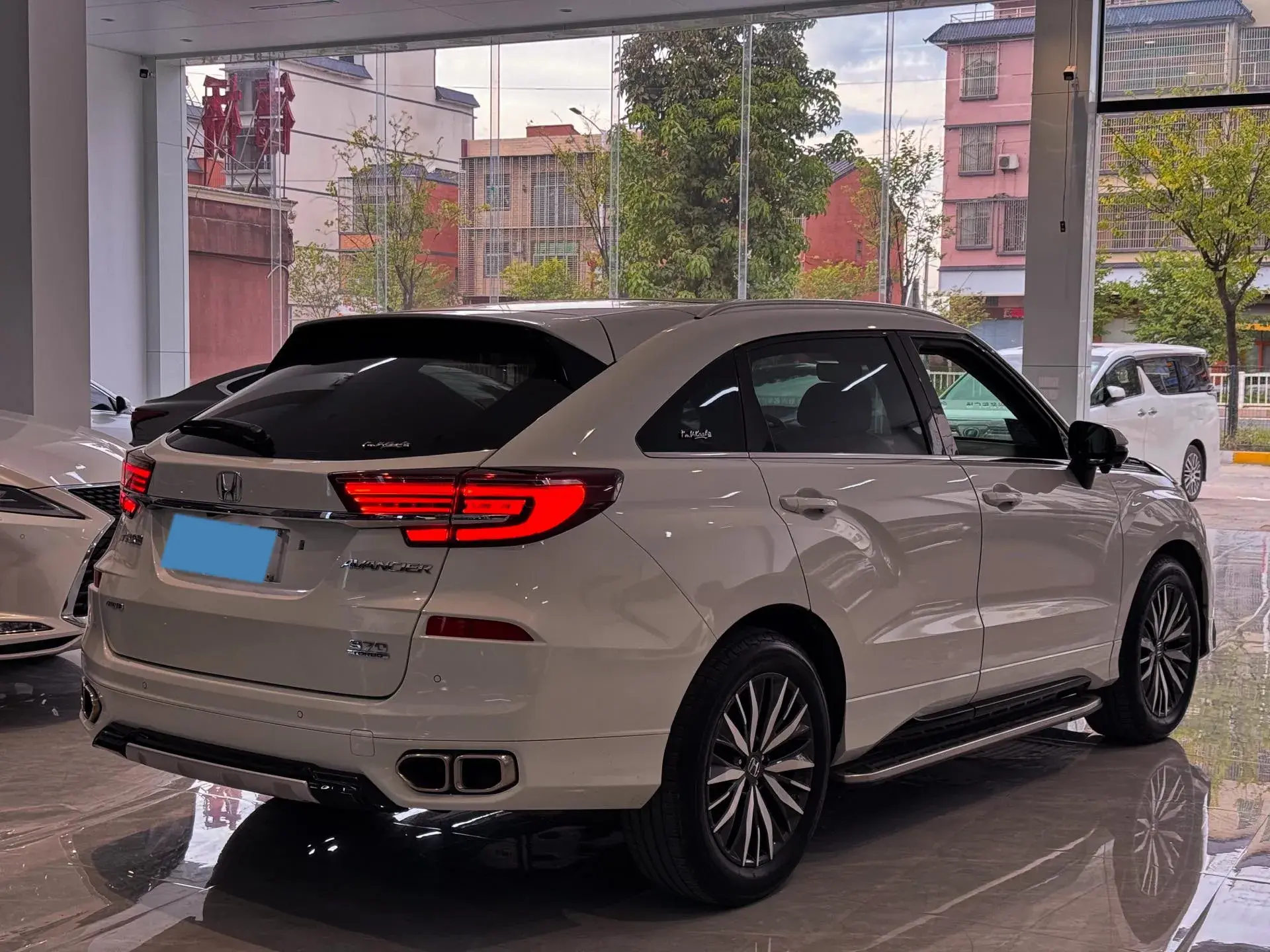 2020 HONDA AVANCIER thumbnail 4