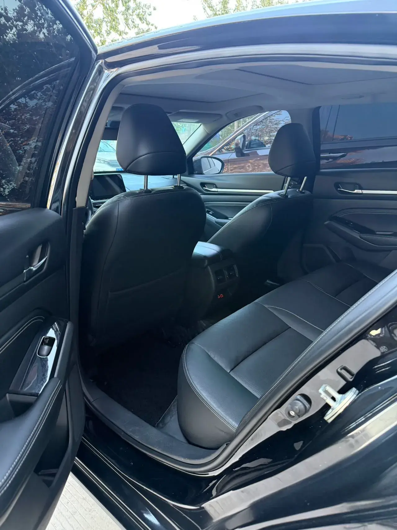 2021 NISSAN TEANA thumbnail 4