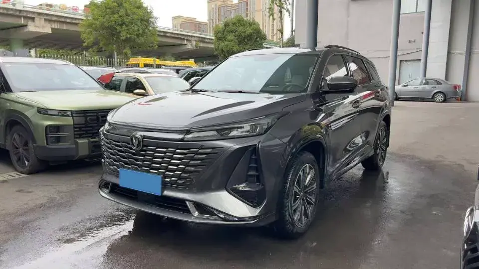 2023 CHANGAN CS75 view 1