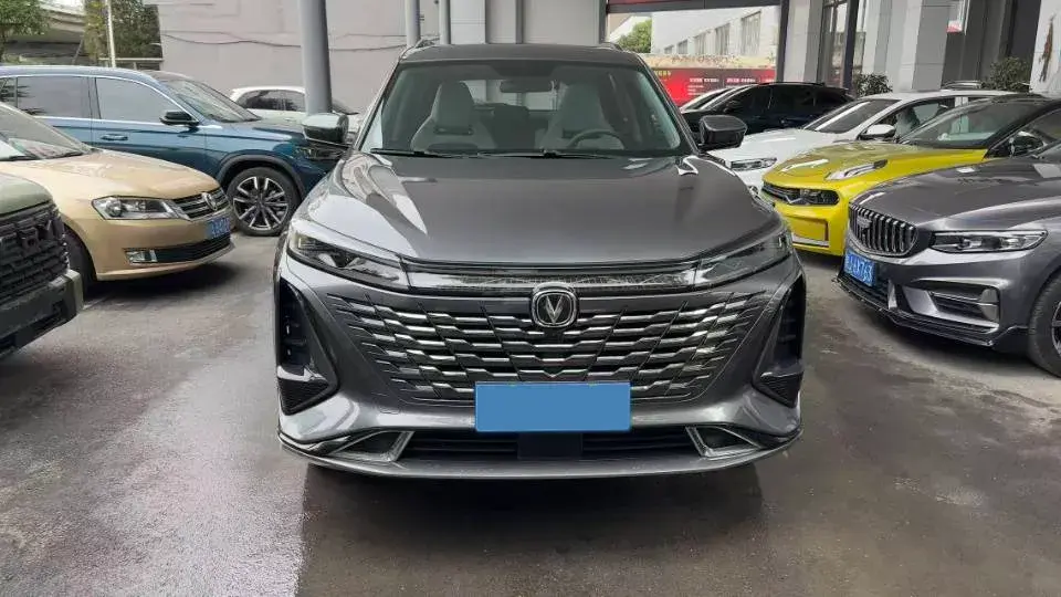 2023 CHANGAN CS75 thumbnail 2