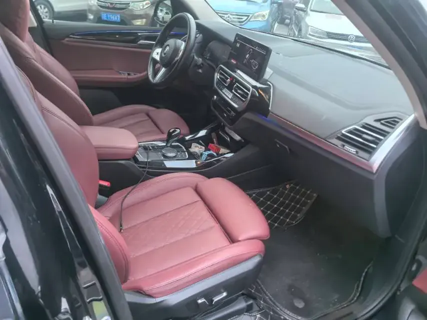 2022 BMW X3 thumbnail 4