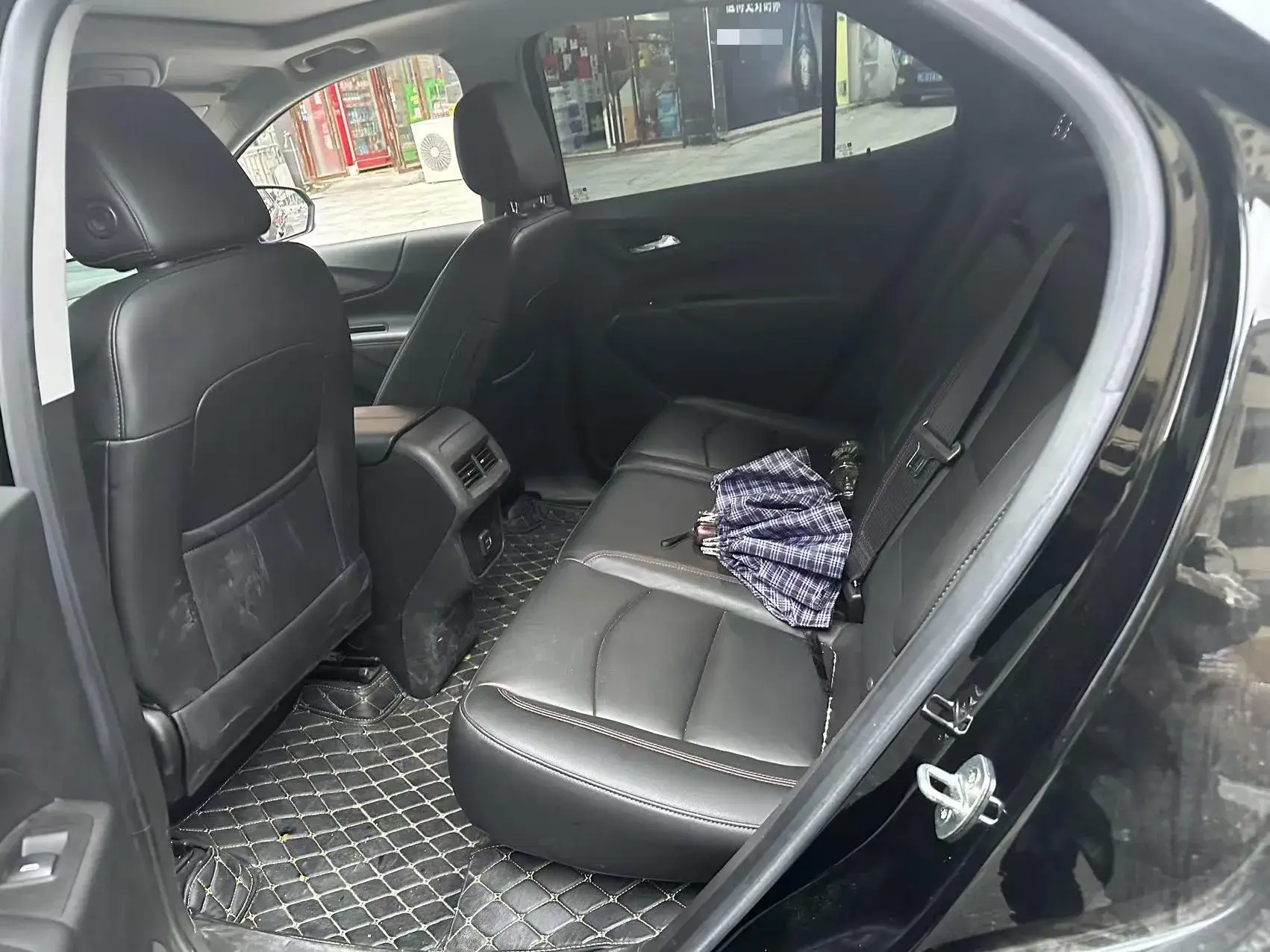 2019 CHEVROLET EQUINOX thumbnail 4