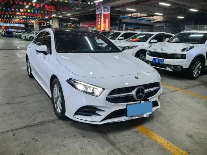 2022 MERCEDES-BENZ A thumbnail 2