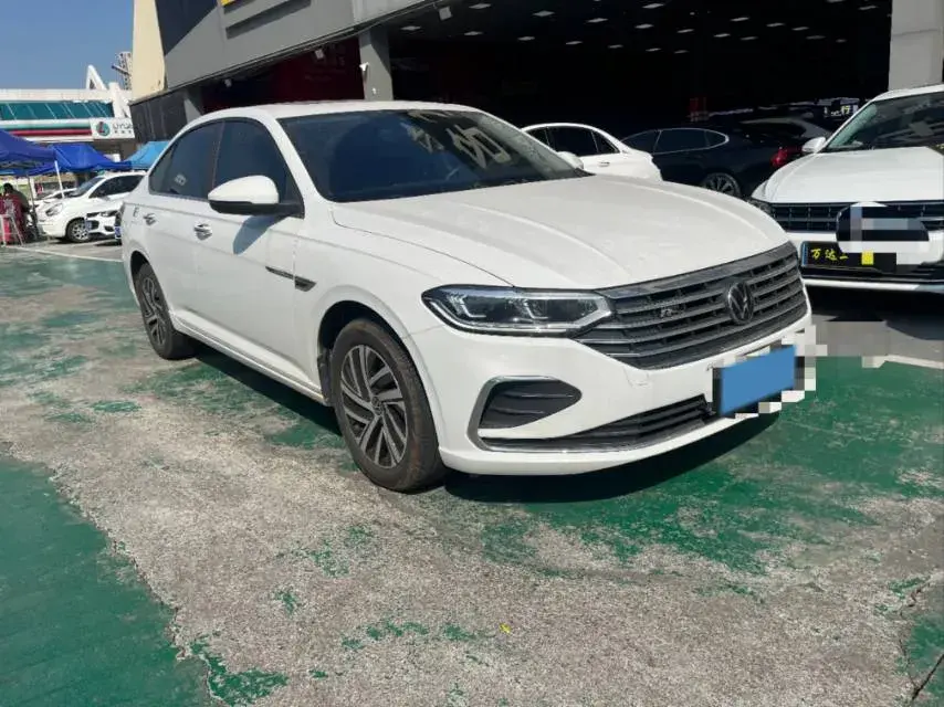 2023 VOLKSWAGEN LAVIDA thumbnail 2