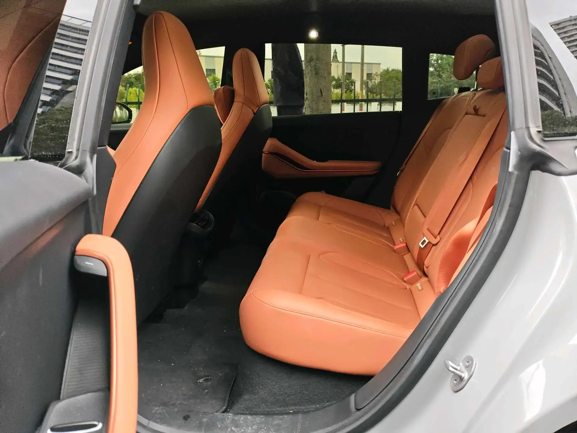 2023 NIO ET5T thumbnail 4