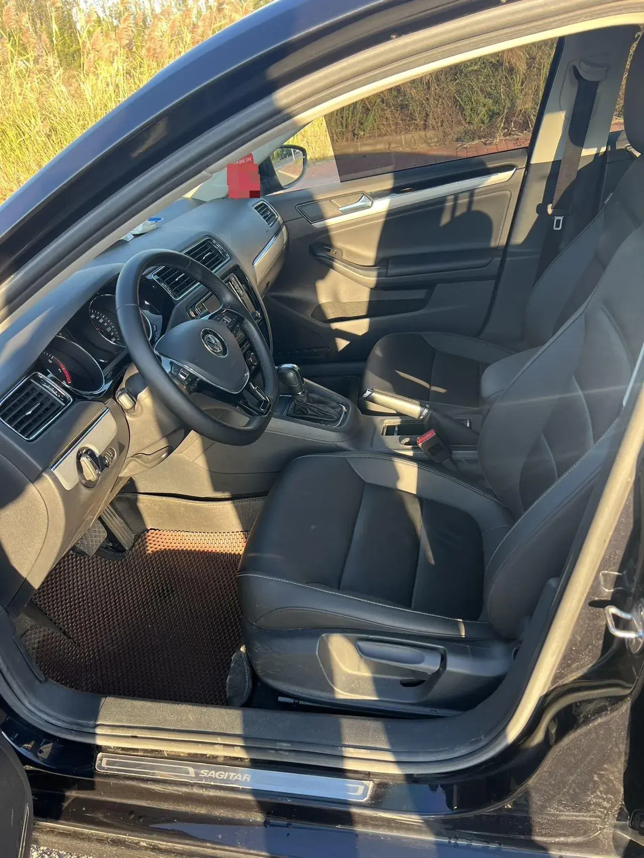 2018 VOLKSWAGEN SAGITAR thumbnail 3