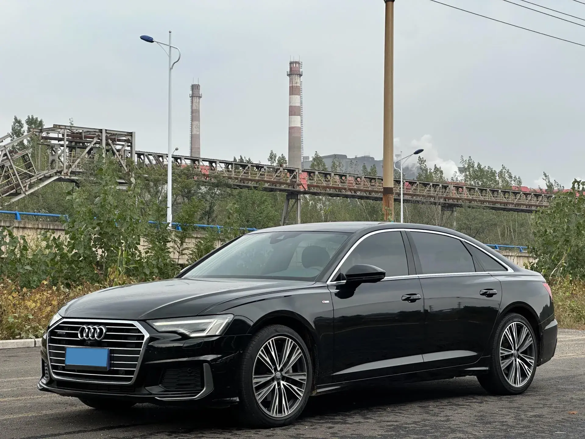 2020 AUDI A6L view 1