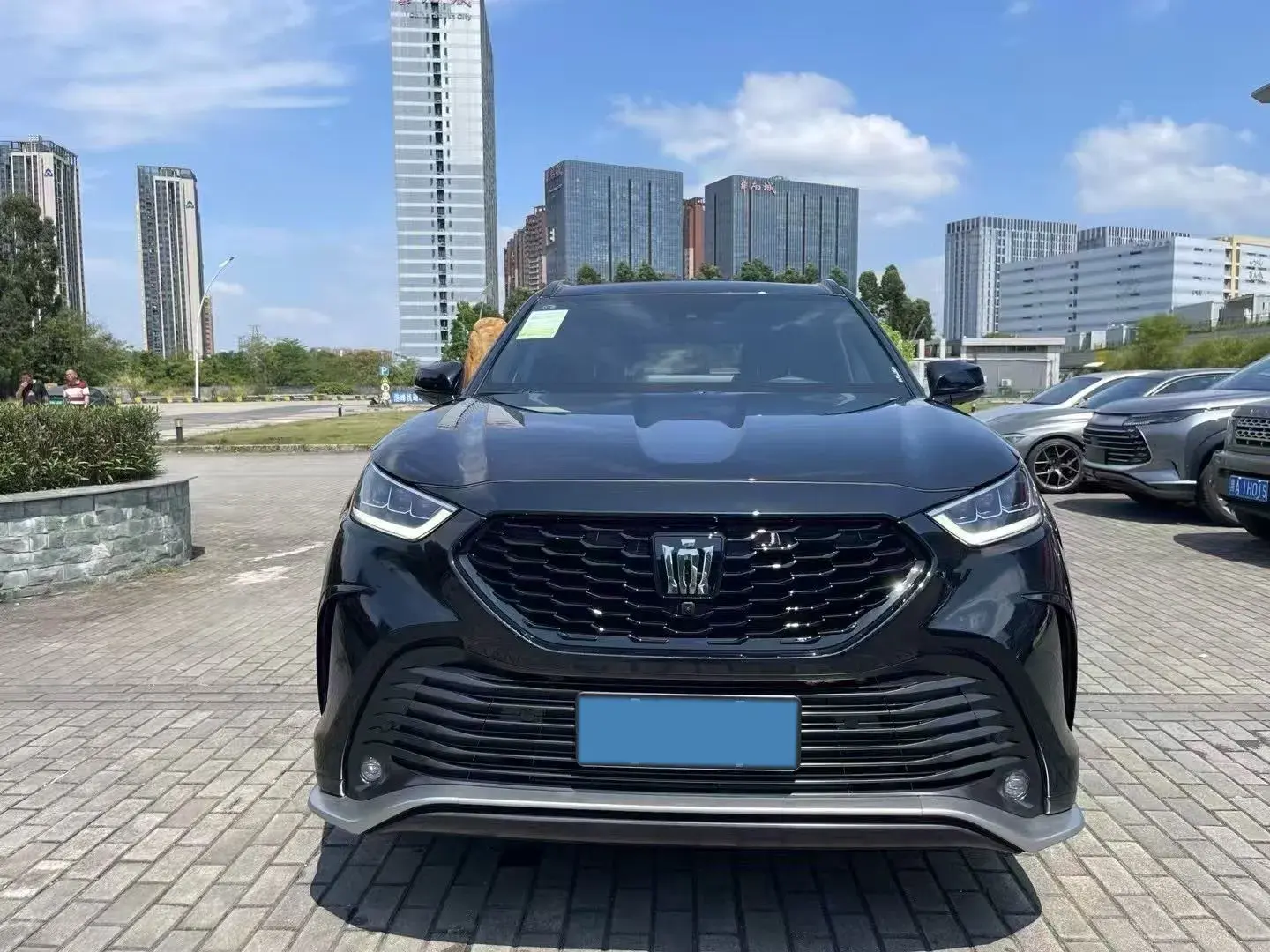 2024 TOYOTA CROWN thumbnail 2