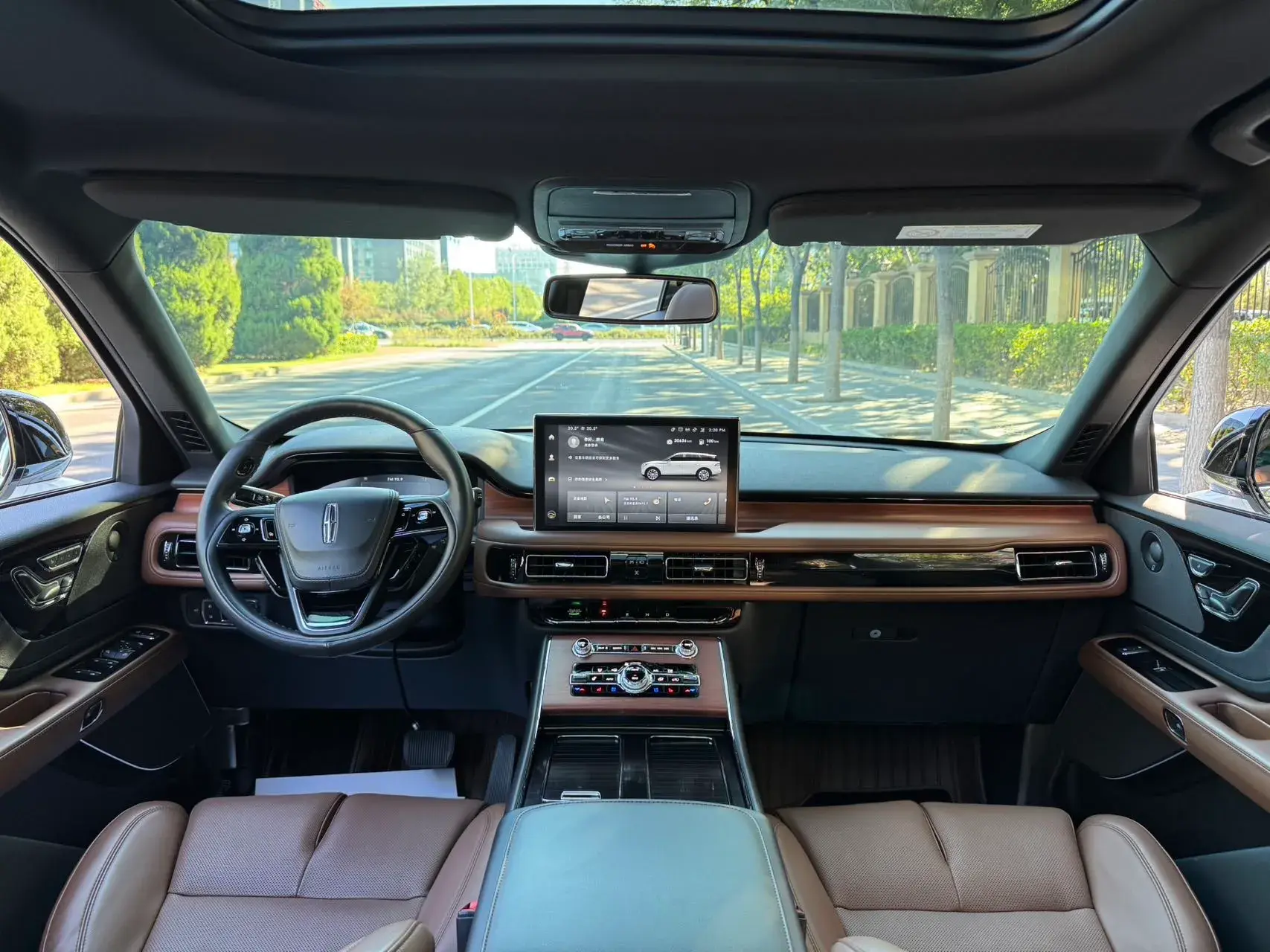 2021 LINCOLN AVIATOR thumbnail 4